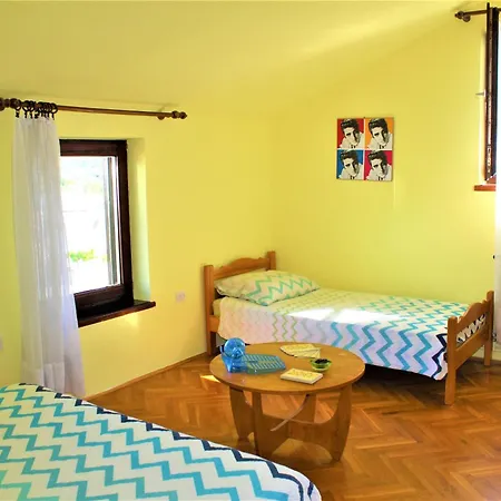 Apartment With Parking Space - 15499